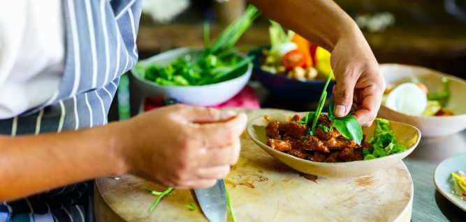 Texas Homes Features Main Course Cooking School